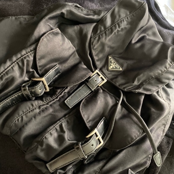 Prada Nylon Backpack! (AUTHENTIC) - Picture 1 of 3